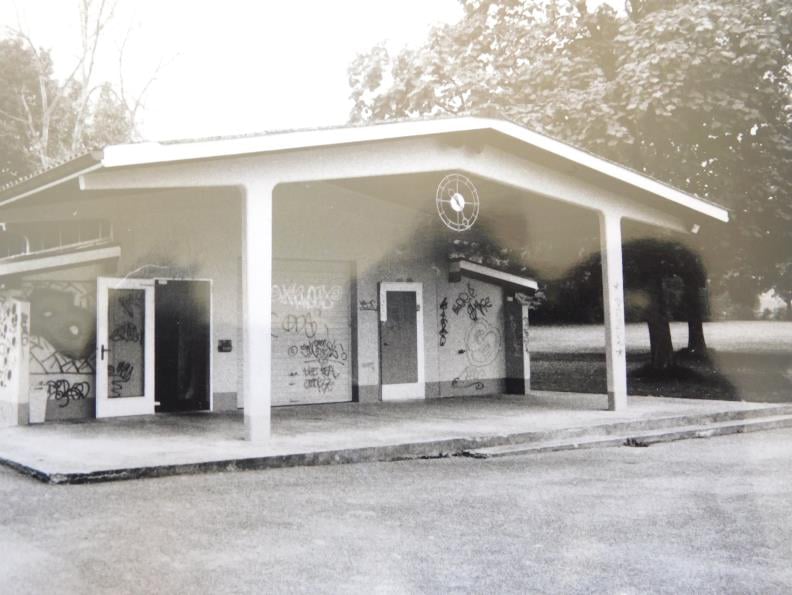 Mobatime-Weyermannshaus-Garderobentrakt_anno_dazumal
