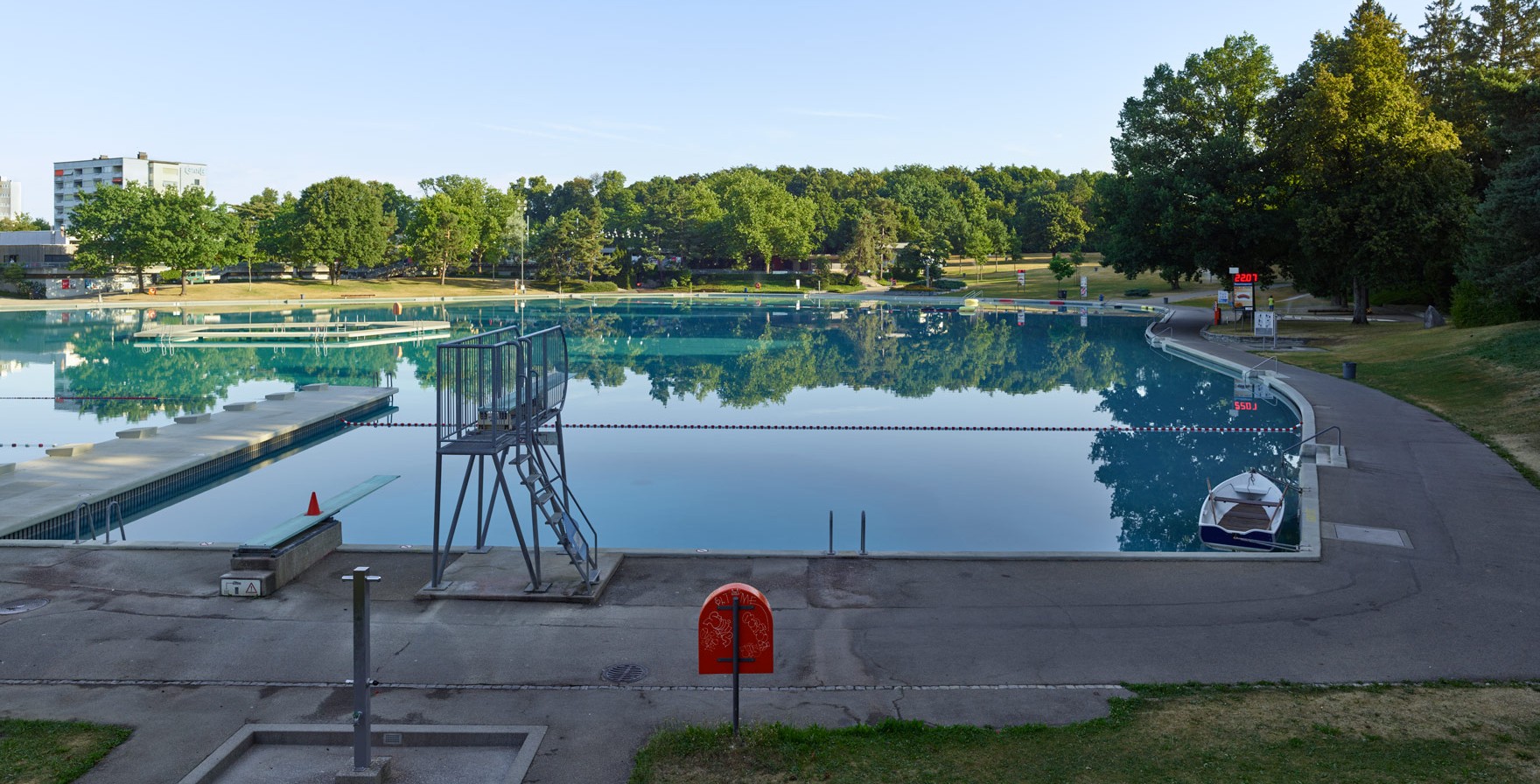 Mobatime-Weyermannhaus-Freibad